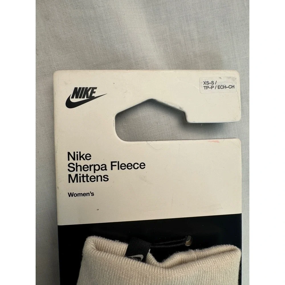Nike Sherpa Fleece Mittens Womens XS/S Oatmeal Bone NEW